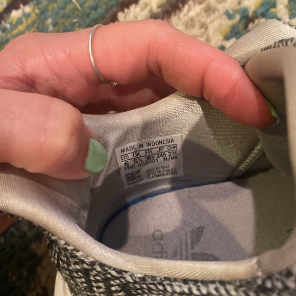 Adidas exercise shoes for sale - Picture 4 of 4